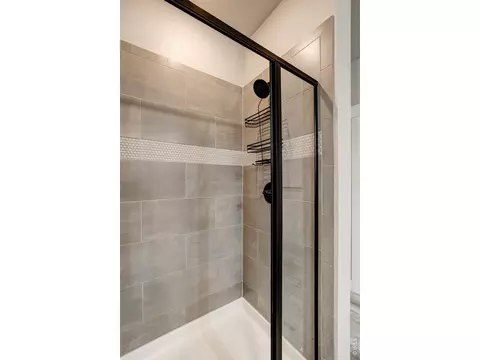 Bath - 6672 Crystal Downs Dr #207, Windsor, CO 80550 photo 2 of 4