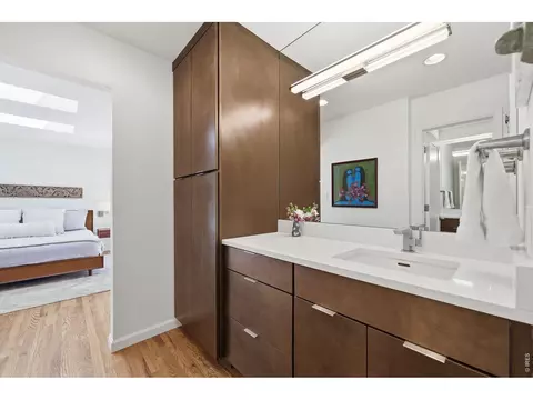 Bath - 2706 Crestridge Ct, Boulder, CO 80302 photo 1 of 3
