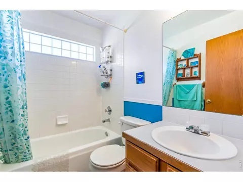 Bath - 2105 Christopher Ct, Johnstown, CO 80534 photo 2 of 3