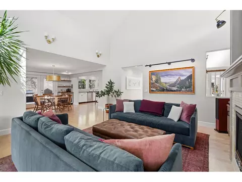 Living - 1505 Poplar Ave, Boulder, CO 80304 photo 3 of 5