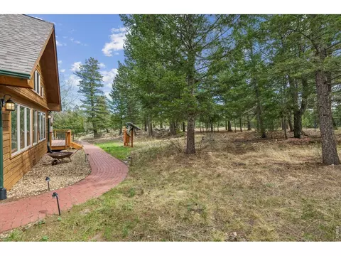 Exterior - 733 Lakeshore Dr, Boulder, CO 80302 photo 5 of 13