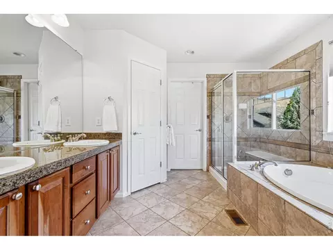 Bath - 123 Falcon Ln, Lyons, CO 80540 photo 2 of 5