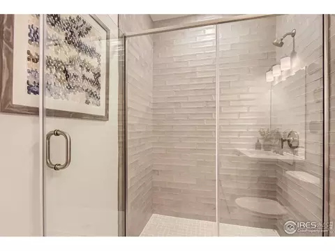 Bath - 322 Rustic Barn Ln, Berthoud, CO 80513 photo 6 of 7
