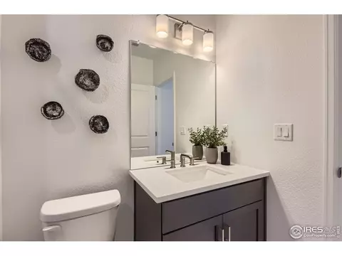Bath - 322 Rustic Barn Ln, Berthoud, CO 80513 photo 7 of 7