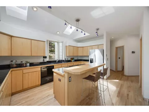 Kitchen - 191 Alaska Rd, Boulder, CO 80302 photo 1 of 2