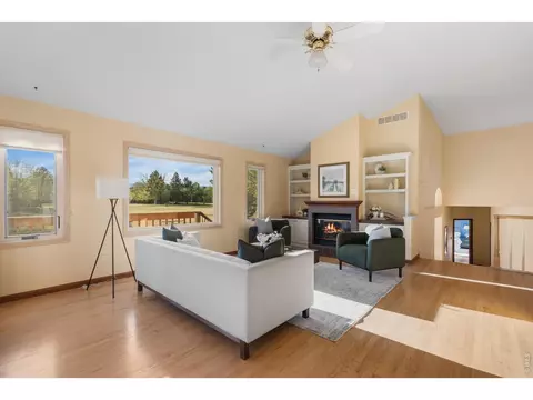Living - 4575 Robinson Pl, Boulder, CO 80301 photo 4 of 9