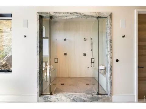 Bath - 3645 Cholla Ct, Boulder, CO 80304 photo 2 of 4