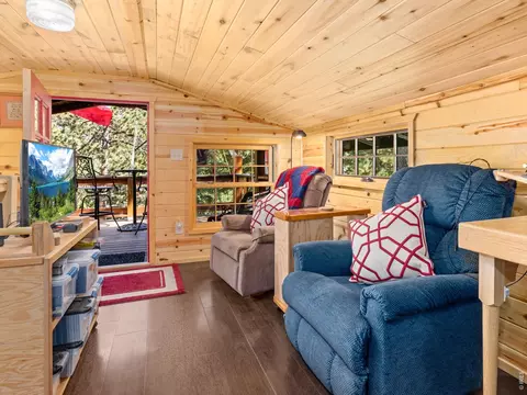 Living - 3154 Riverside Dr, Lyons, CO 80540 photo 3 of 3