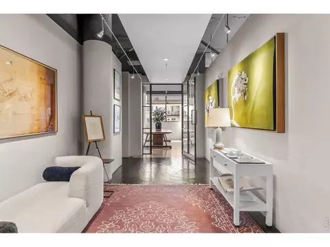 Entry Way - 450 E 17th Ave #PH 2, Denver, CO 80203 photo 3 of 4