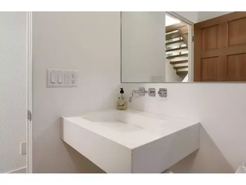 Bath - 2535 Sumac Ave, Boulder, CO 80304 photo 2 of 5