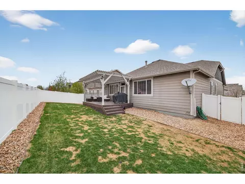 Exterior - 1525 Mount Meeker Ave, Berthoud, CO 80513 photo 7 of 8