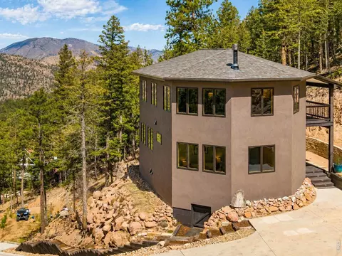 80 Lookout Dr, Lyons, CO 80540