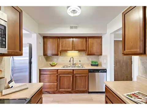 Kitchen - 500 Manhattan Dr #D7, Boulder, CO 80303 photo 1 of 4