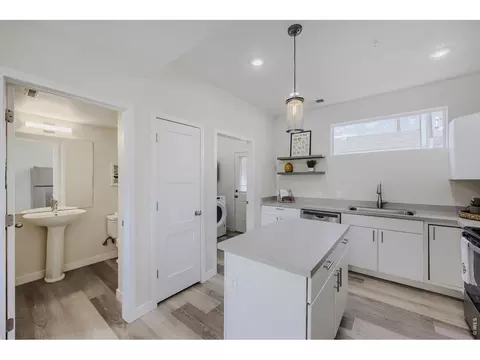 708 Martin St #B, Longmont, CO 80501