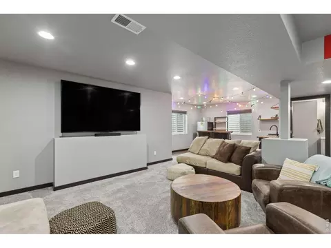 Living - 400 Baja Dr, Windsor, CO 80550 photo 4 of 6