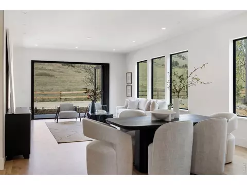 Dining - 5354 2nd St, Boulder, CO 80304 photo 1 of 2