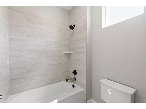 Bath - 10329 E 62nd Ave, Denver, CO 80238 photo 5 of 5