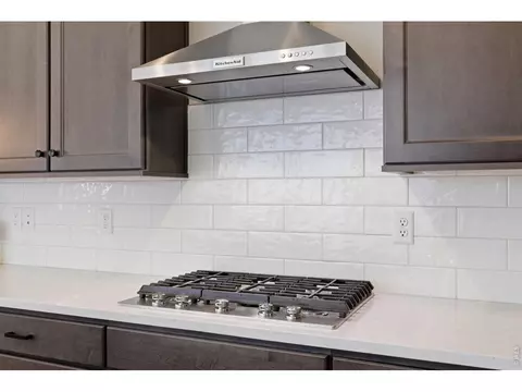 Kitchen - 10329 E 62nd Ave, Denver, CO 80238 photo 6 of 7
