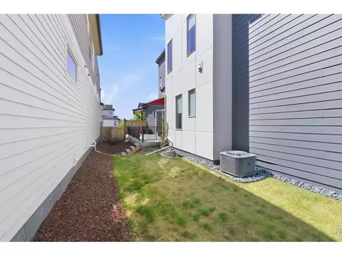 Exterior - 10329 E 62nd Ave, Denver, CO 80238 photo 8 of 10