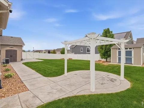 Exterior - 5487 Chantry Dr, Windsor, CO 80550 photo 6 of 8