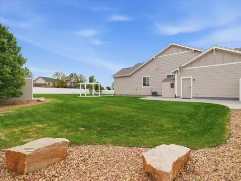 Exterior - 5487 Chantry Dr, Windsor, CO 80550 photo 5 of 8