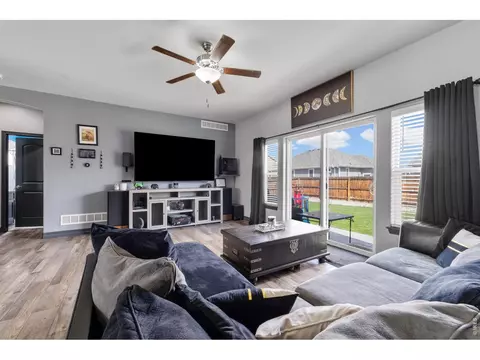 56431 E 24th Ave, Strasburg, CO 80136 photo 10