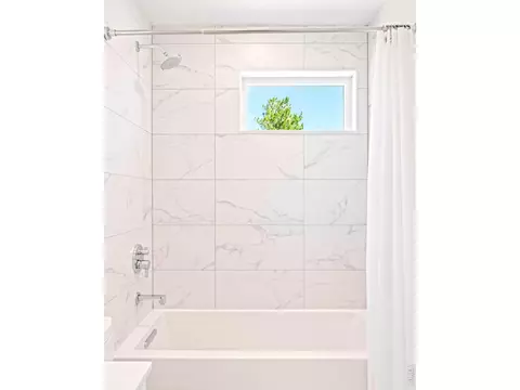 Bath - 2920 Lafayette Dr, Boulder, CO 80305 photo 4 of 7