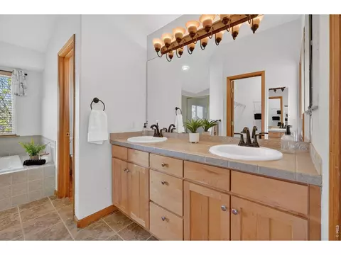Bath - 9484 E 153rd Ave, Brighton, CO 80602 photo 2 of 6