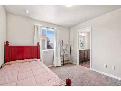 Bedroom - 1649 Northcroft Dr, Windsor, CO 80550 photo 4 of 6