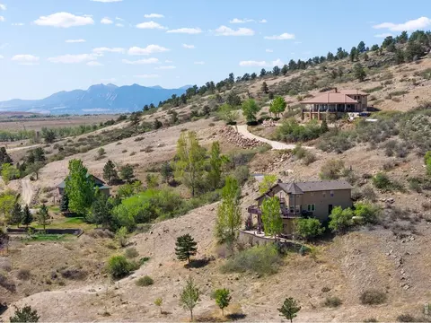 11730 Pointe View Dr, Longmont, CO 80503