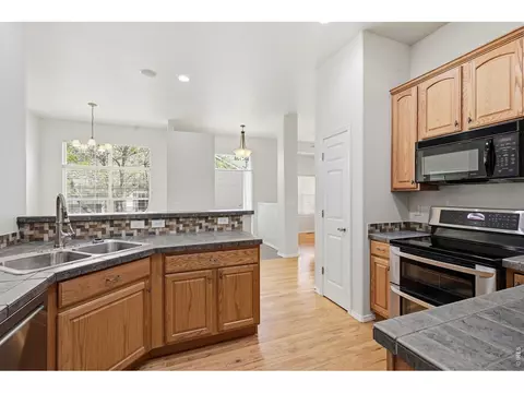 3910 E 127th Ave, Thornton, CO 80241 photo 12