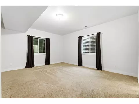 Bedroom - 5492 Juniper Dr, Brighton, CO 80601 photo 6 of 7