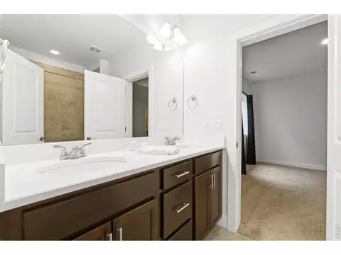 Bath - 5492 Juniper Dr, Brighton, CO 80601 photo 5 of 6