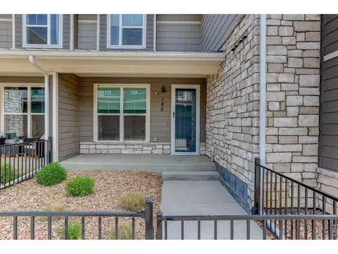 330 High Point Dr #B-105, Longmont, CO 80504