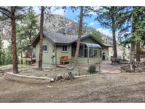 80 Stagestop Rd, Loveland, CO 80537