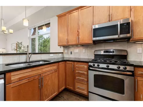 Kitchen - 4194 Longview Ln, Boulder, CO 80301 photo 2 of 3