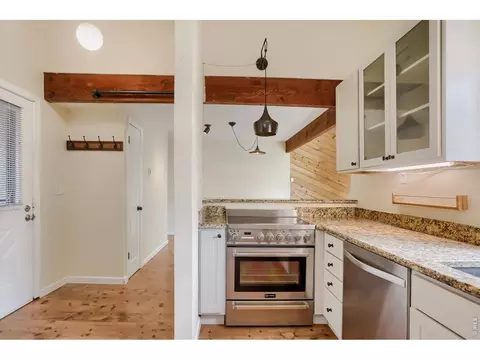 Kitchen - 4723 Tantra Dr #E6, Boulder, CO 80305 photo 4 of 4