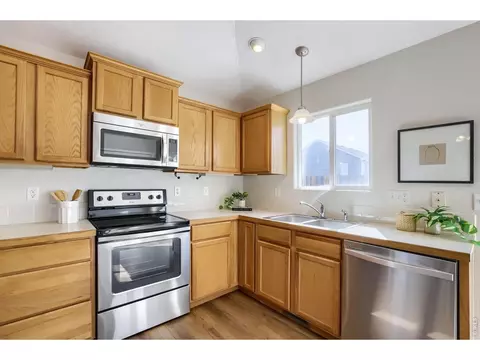 Kitchen - 2827 40th Ave, Greeley, CO 80634 photo 3 of 4
