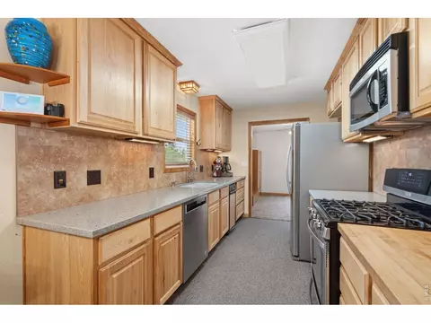 Kitchen - 1225 N 4th St, Berthoud, CO 80513 photo 4 of 7