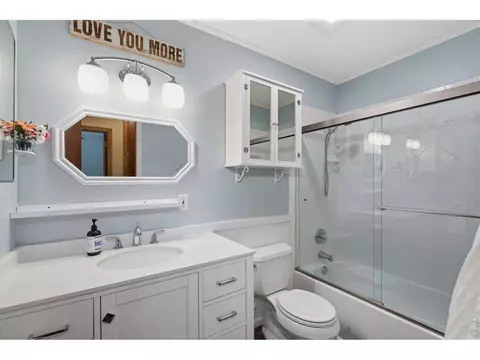 Bath - 1225 N 4th St, Berthoud, CO 80513 photo 2 of 2