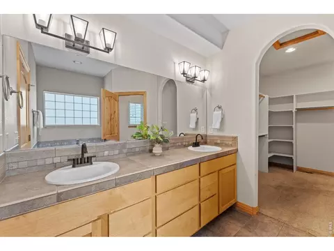 Bath - 2036 Vineyard Ct, Windsor, CO 80550 photo 1 of 5