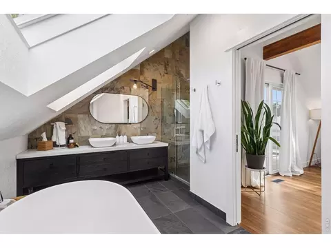 Bath - 4862 Curie Ct, Boulder, CO 80301 photo 5 of 7