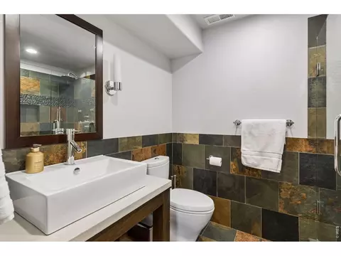 Bath - 4862 Curie Ct, Boulder, CO 80301 photo 7 of 7