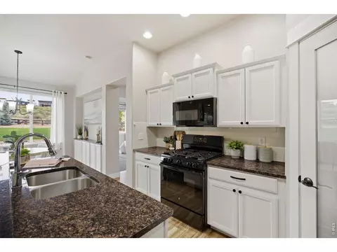 Kitchen - 2047 Bayfront Dr, Windsor, CO 80550 photo 3 of 4