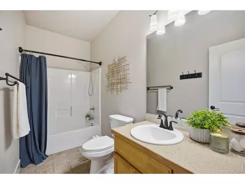 Bath - 2047 Bayfront Dr, Windsor, CO 80550 photo 2 of 3