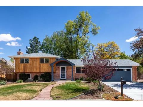 140 Iroquois Dr, Boulder, CO 80303