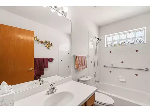 Bath - 2116 36th Ave, Greeley, CO 80634 photo 2 of 3