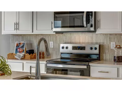 Kitchen - 824 Trumpet Ln, Windsor, CO 80550 photo 5 of 7
