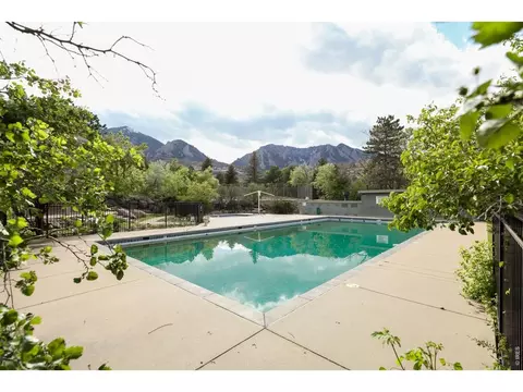 Exterior - 17 Benthaven Pl, Boulder, CO 80305 photo 6 of 7