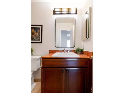 Bath - 3856 14th St, Boulder, CO 80304 photo 4 of 5